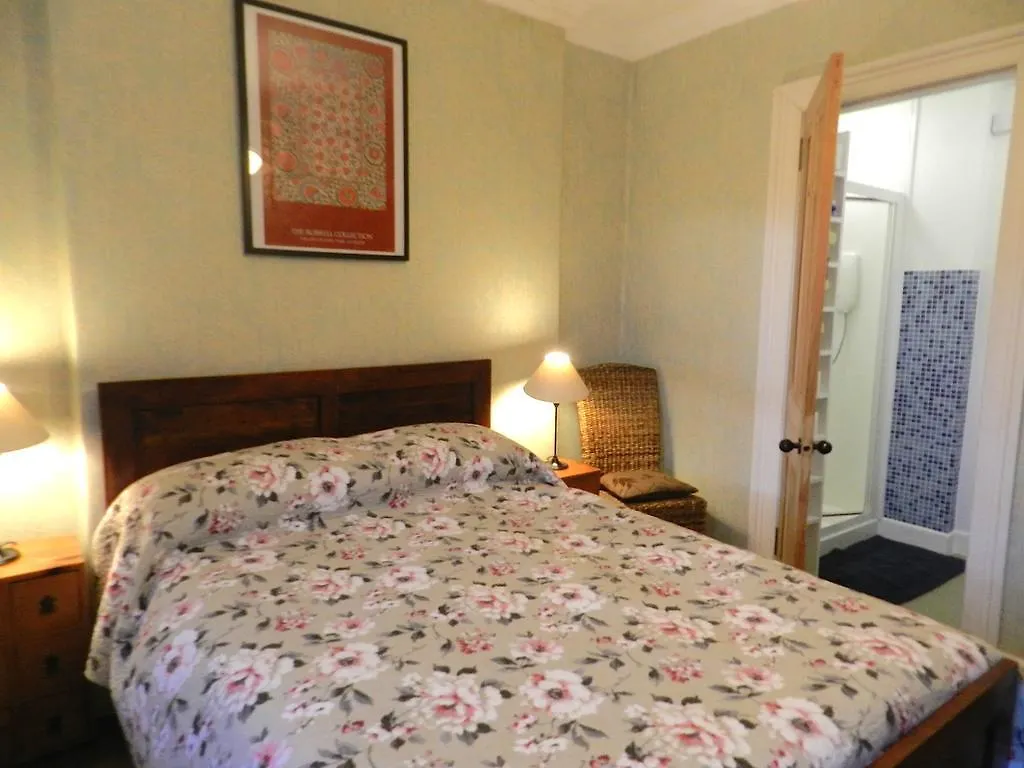 Balmoral Guesthouse 에든버러 3*,